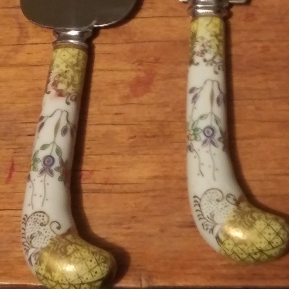 Cake Serving Knives - Picture 5 of 8